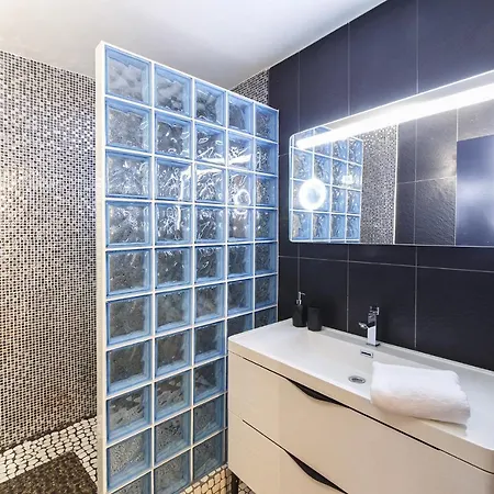 Logement 6p Hyper Centre Idealement Situe Apartment Angers